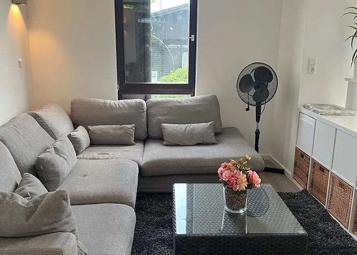 Idyllisches Im Gruenen Mit Fernblick