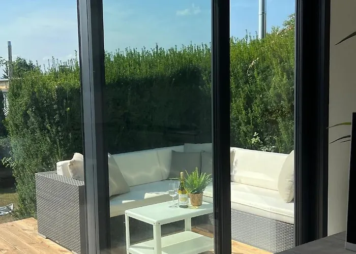 Idyllisches Im Gruenen Mit Fernblick *